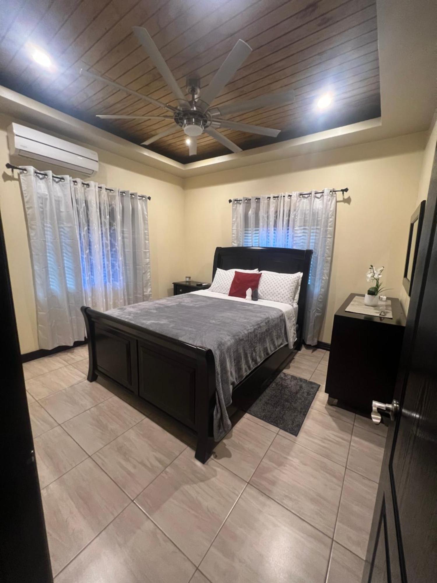 Kingston Oasis One Bedroom Zewnętrze zdjęcie